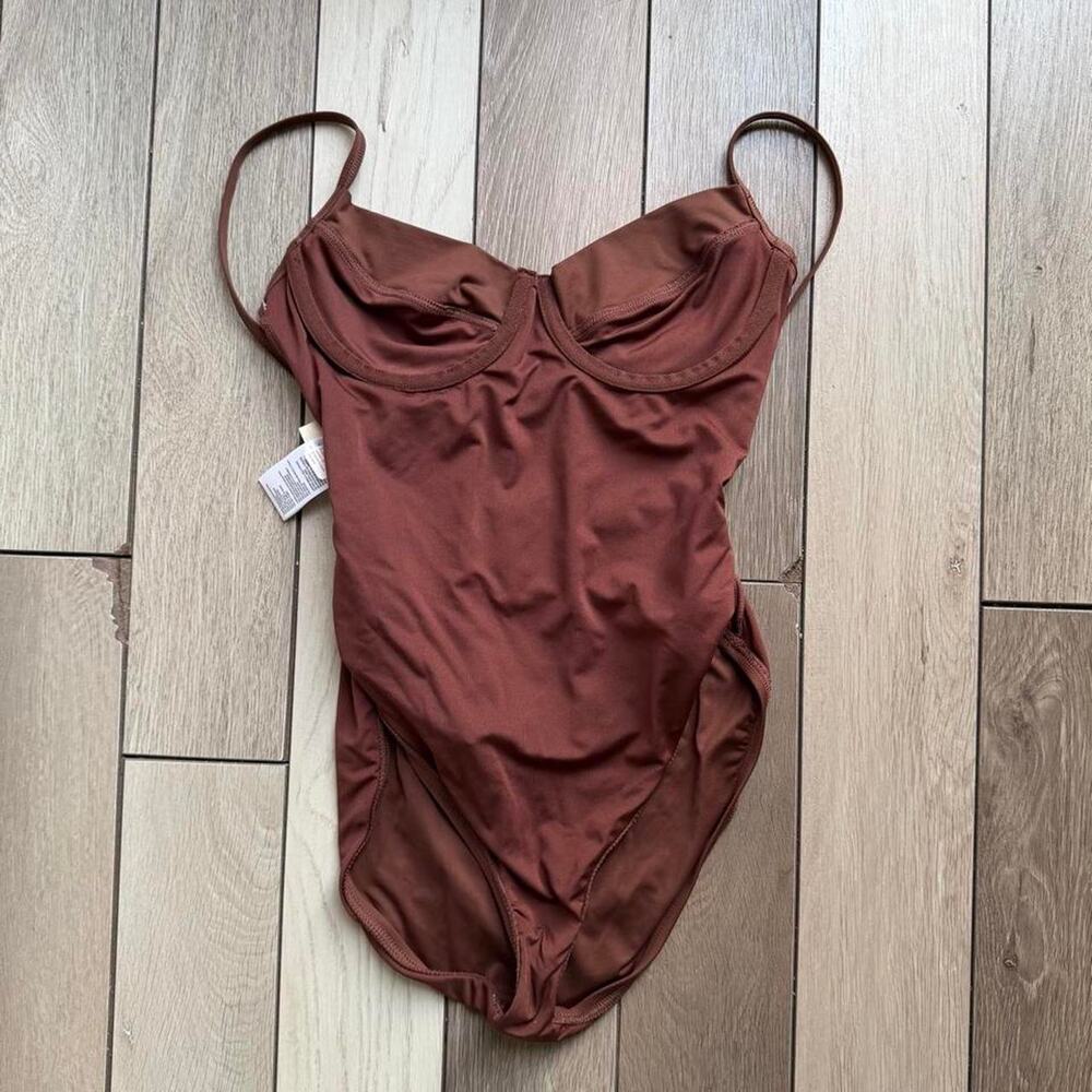Michael kors brown belted one - Picture 8 of 8